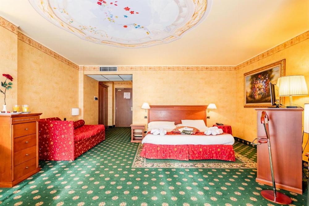 Hotel Cristallo Main image